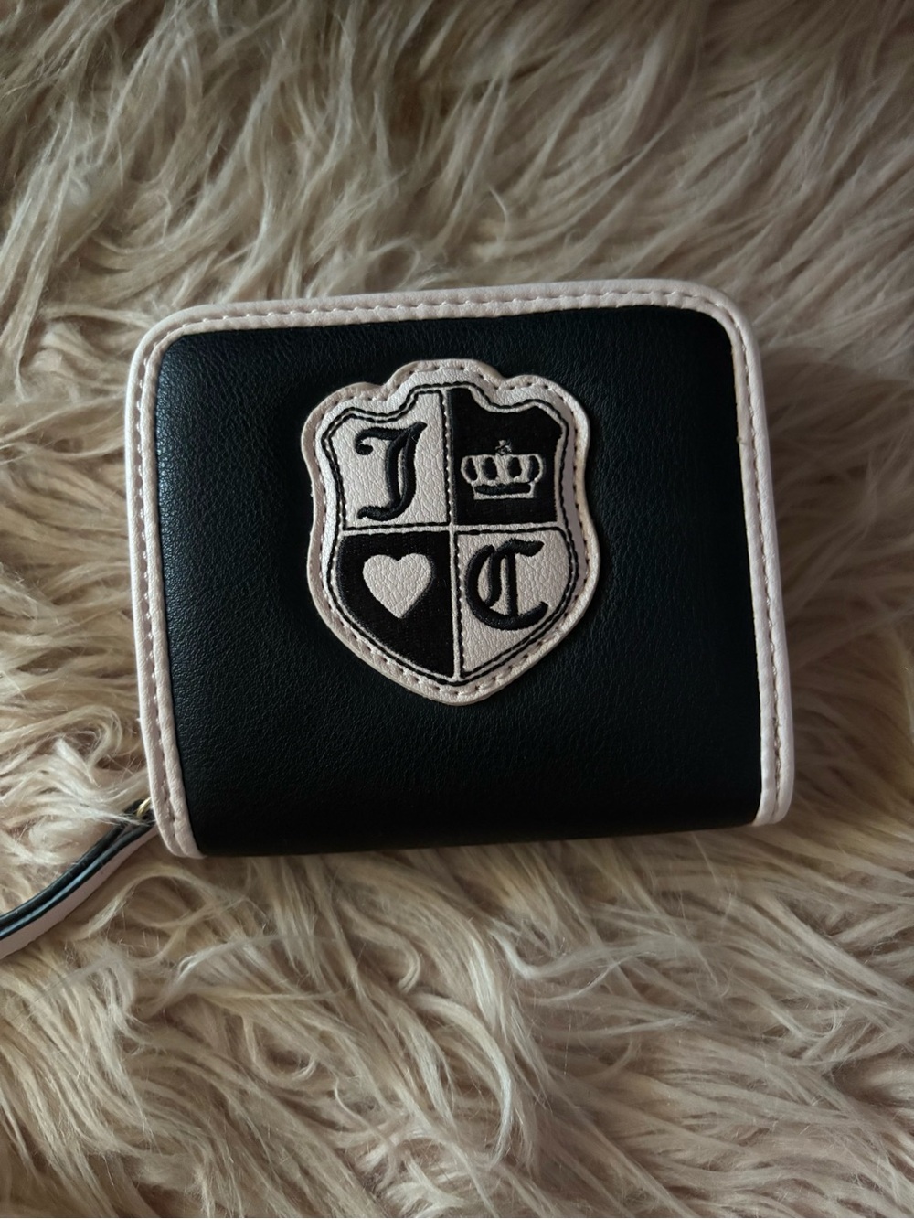 Juicy Couture Zip Wallet